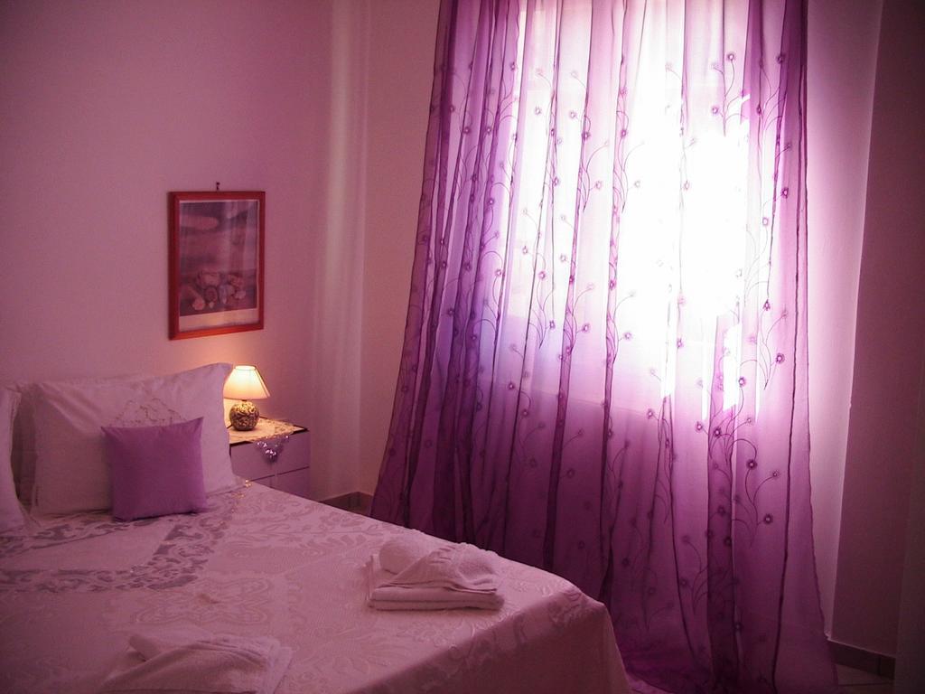 Epicharis Studios Vathy  Ruang foto